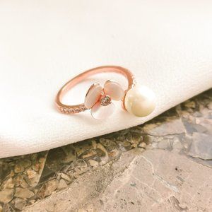 Alicia Bonnie Shimmer rose gold Ring